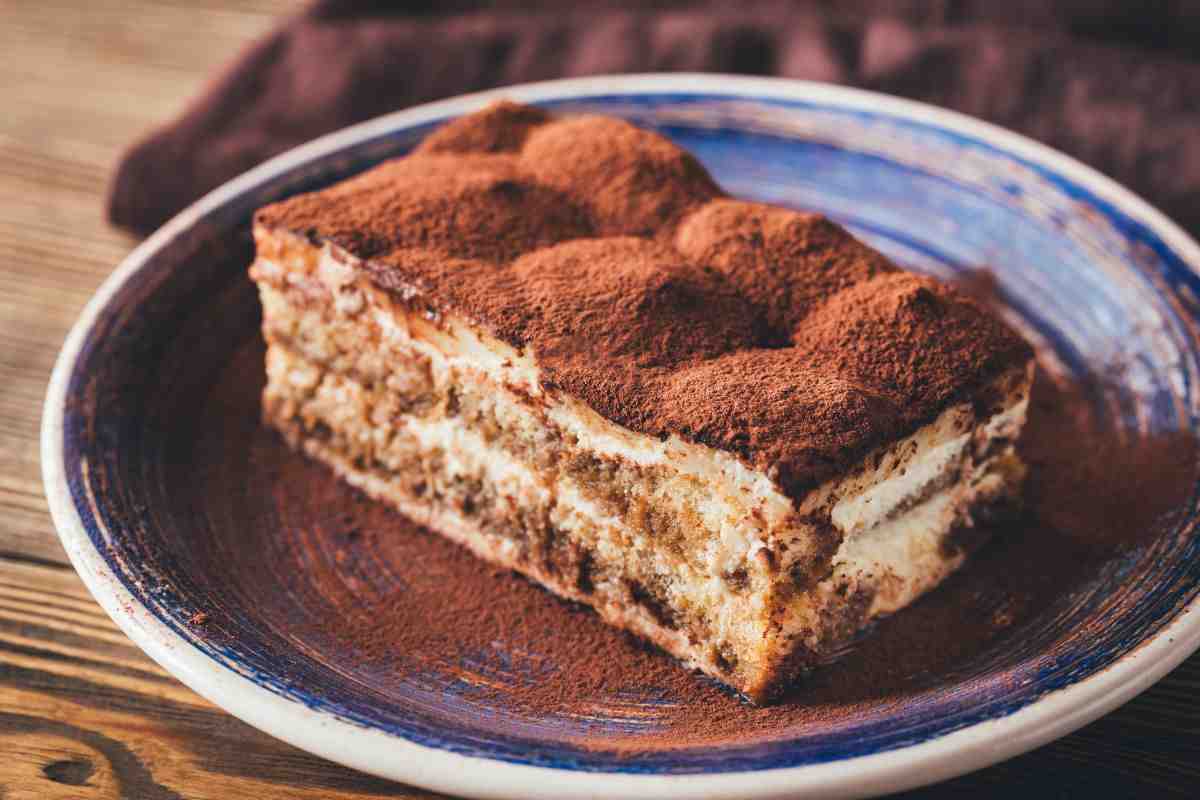 ricetta tiramisù al cioccolato fondente