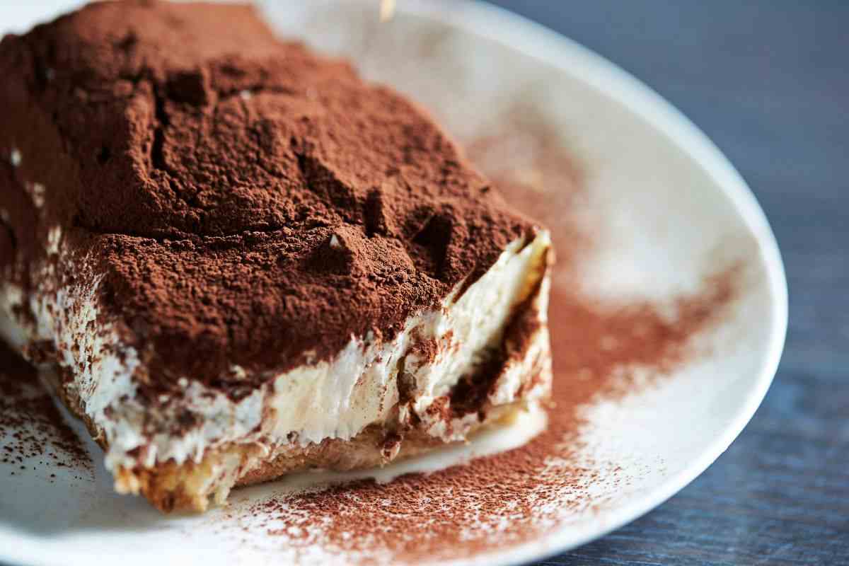 ricetta tiramisù al cioccolato fondente